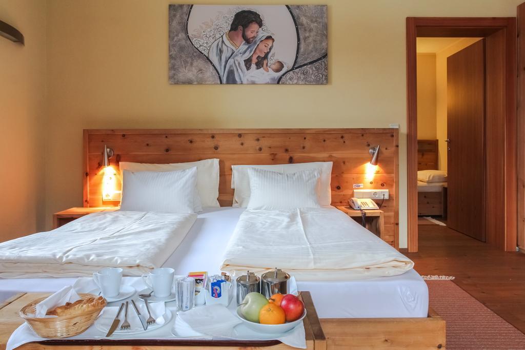 Hotel Tyrol-Alpenhof Seefeld in Tirol Exteriör bild